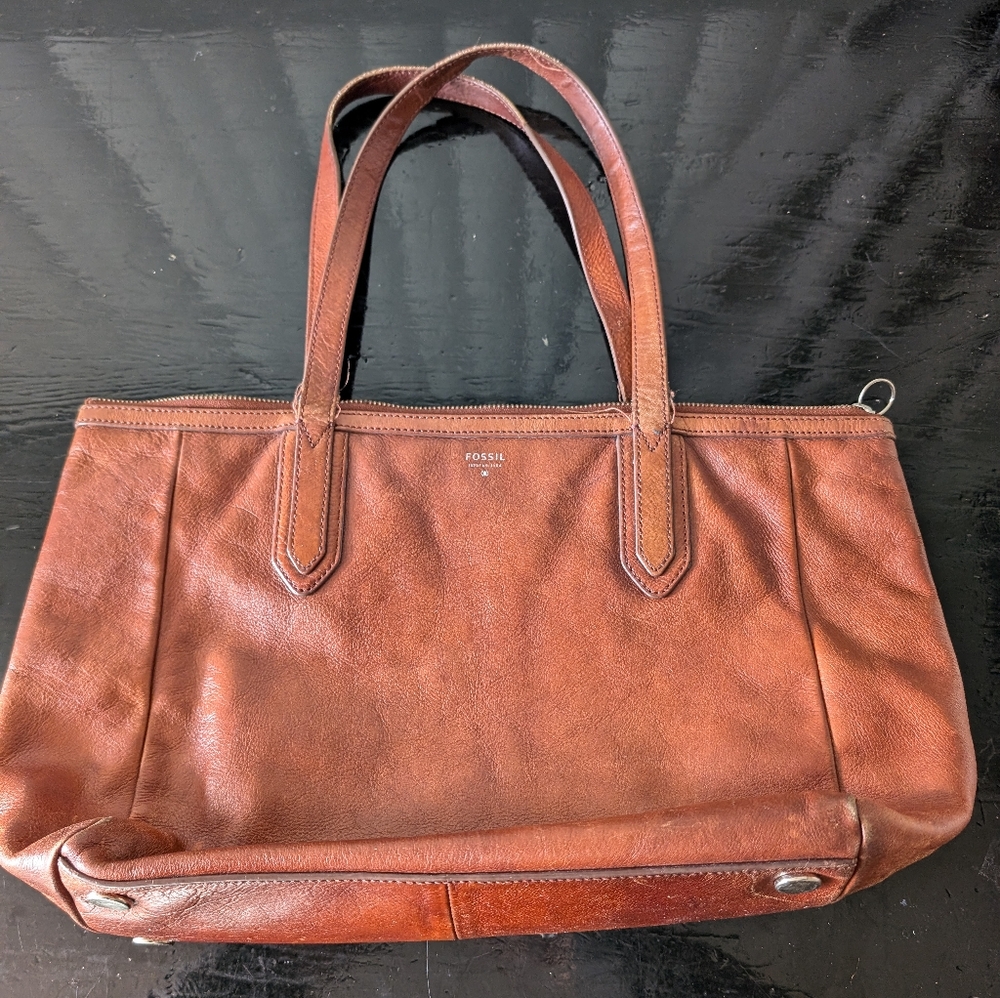 Vintage Fossil bag pecan brown
